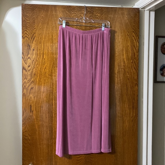 Citiknit / skirt / size XLP / price is firm - Picture 2 of 4